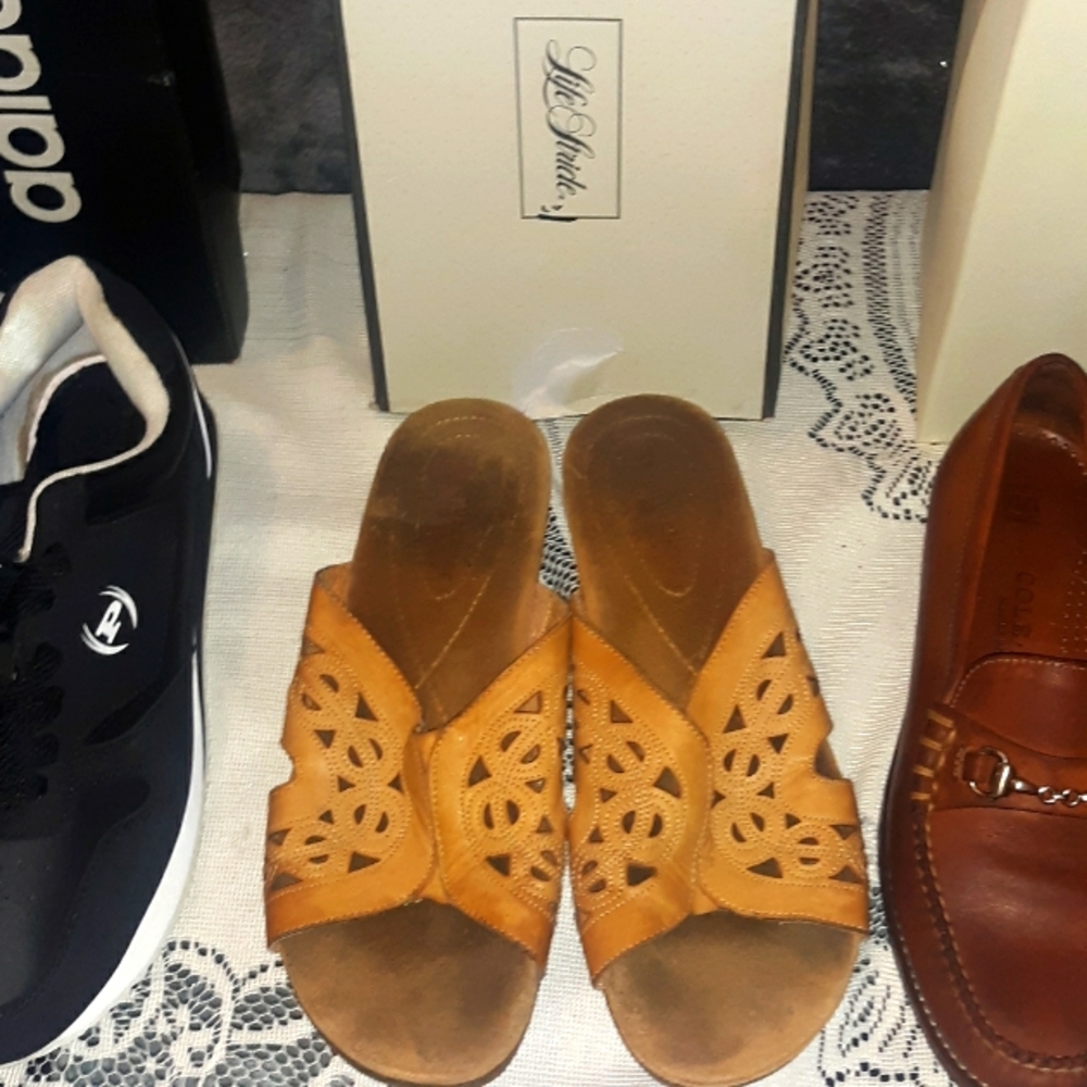 Womens size 8 slip ons
